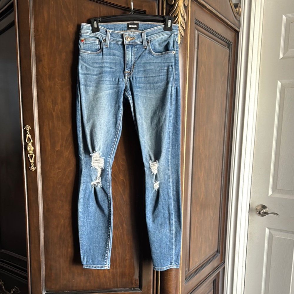 Hudson Women Blue Skinny Jeans with Modern Distressing size 26